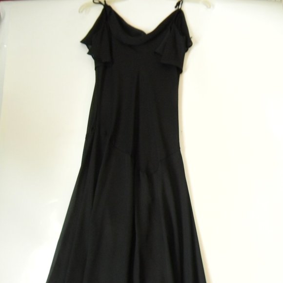 Dress - Picture 1 of 4